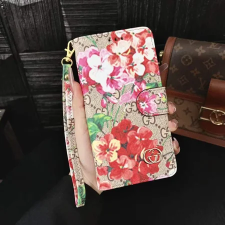 gucci iphone18pro 手帳型ケース
