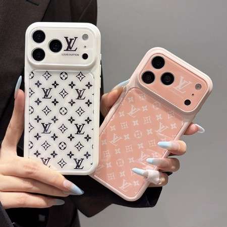 大窓付き LV 風モノグラム iPhone18/18pro/18promaxケース。シリコン耐衝撃タイプ。カメラ保護フチ高設計。ホワイト・ピンク 2 色、カップルお揃いに最適。