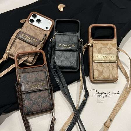 コーチ シグネチャー レザーiphone18/18promaxケース ショルダー ストラップ付き 背面 収納 男女兼用