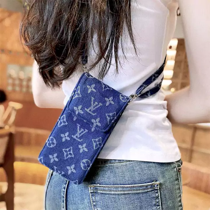 ルイヴィトン スマホポーチ