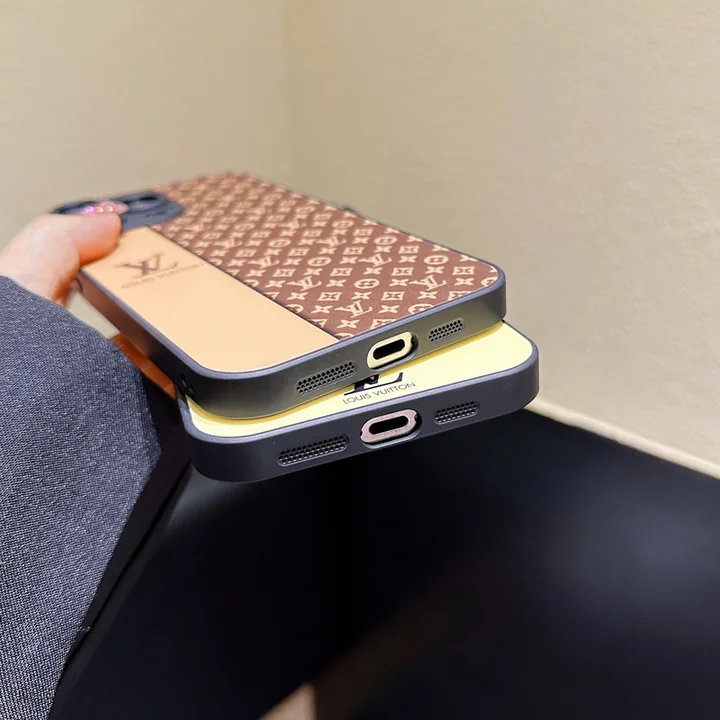 ルイビトン iphone18proカメラケース