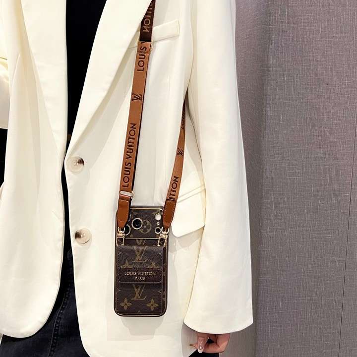 gucci iphone18 カードケース じゃばら