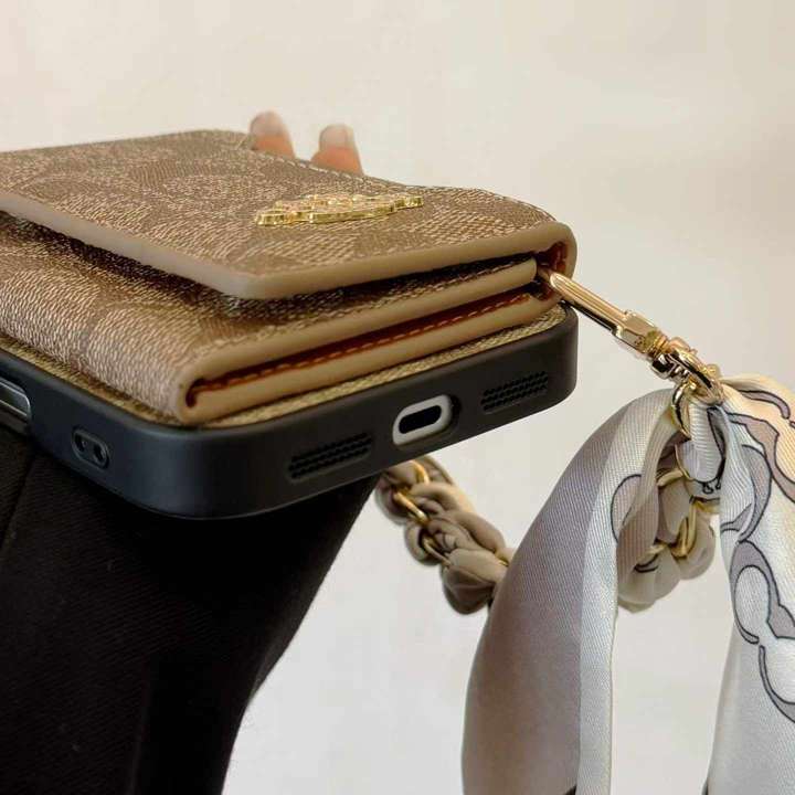 coach iphone18proケース カード収納