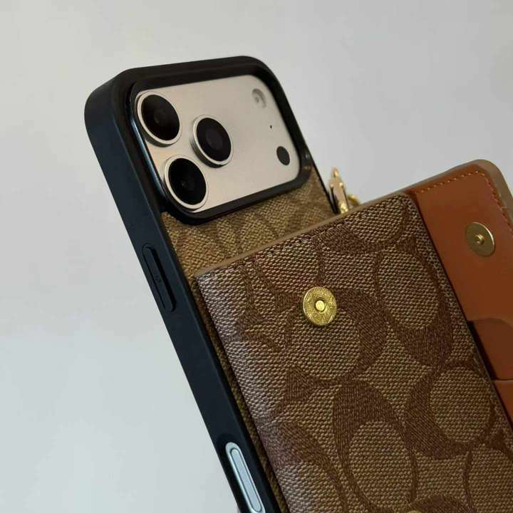 コーチ iphone18promaxケース シグネチャー レザー