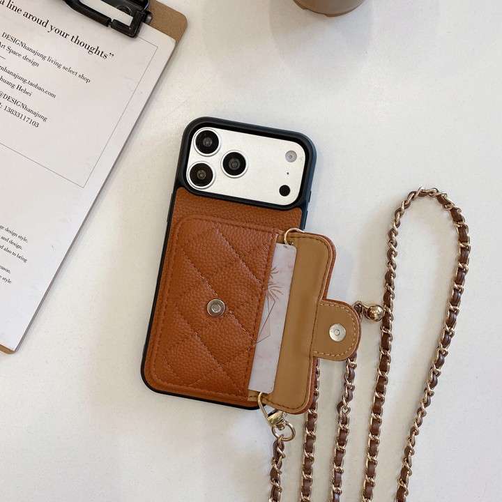 シャネルiphone18proケース チェーンショルダー