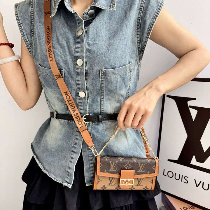Vuitton iphone18proケース 手帳型 レディース 人気
